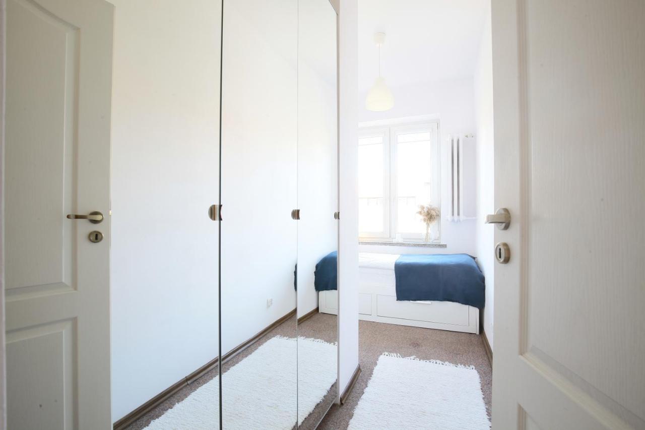Elite Apartments Rajska One City Center Гданск Екстериор снимка